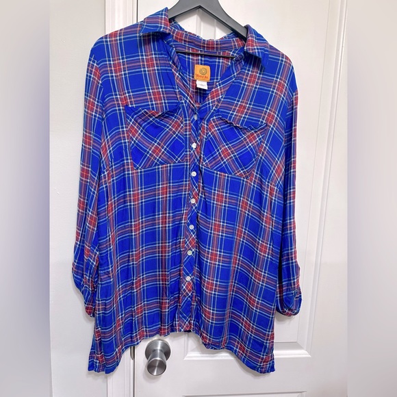 Worn one time only soft tunic fit women’s flannel - Picture 2 of 9